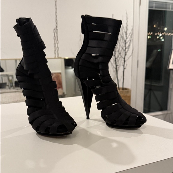 Gucci Shoes - Black Gucci  Isadora Gladiator